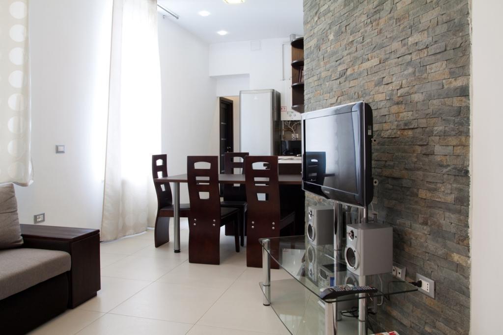 Your Comfortable Stay In Apartment Next To Opera House Lviv Eksteriør bilde